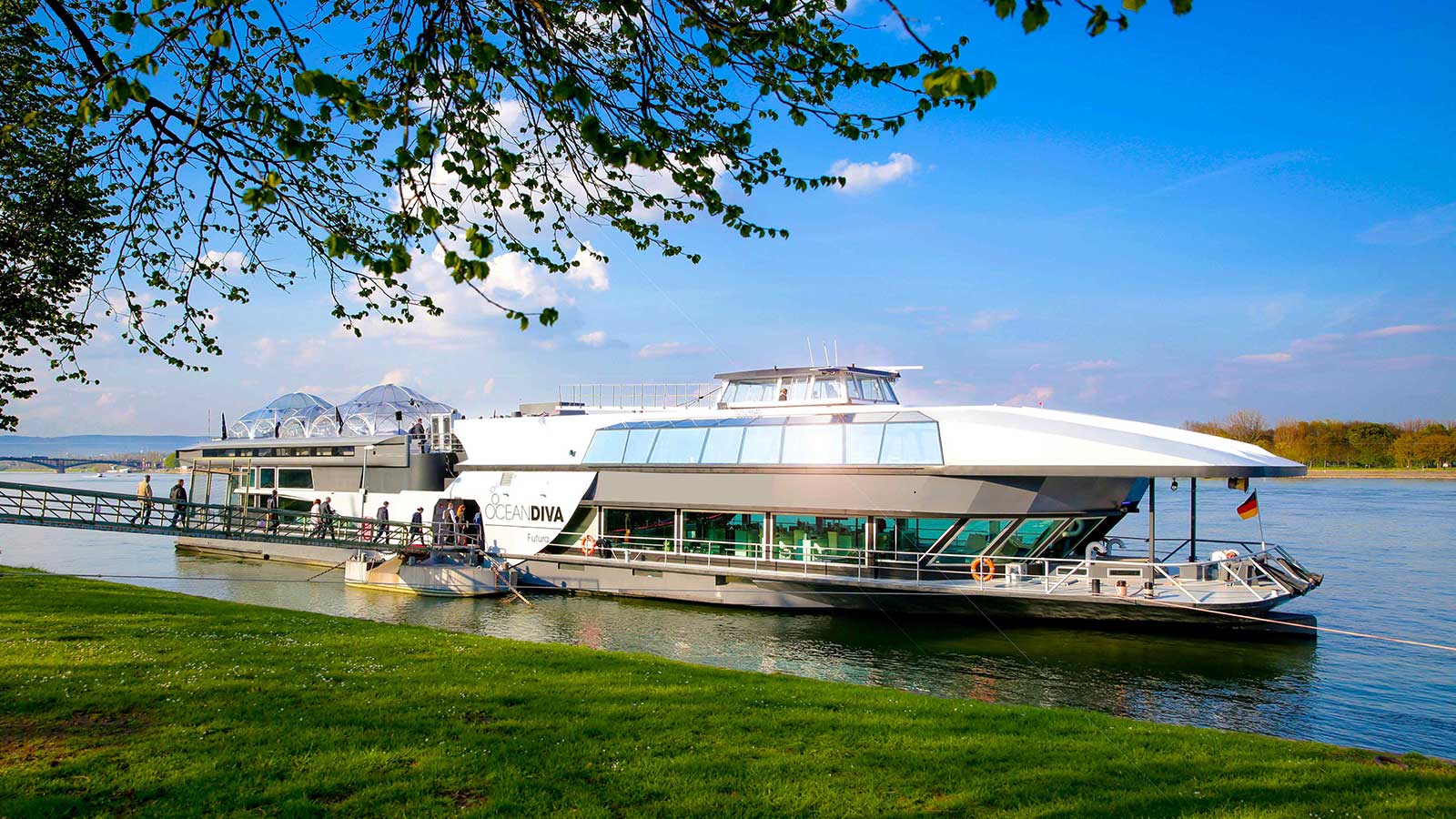 Oceandiva Futura floating event location