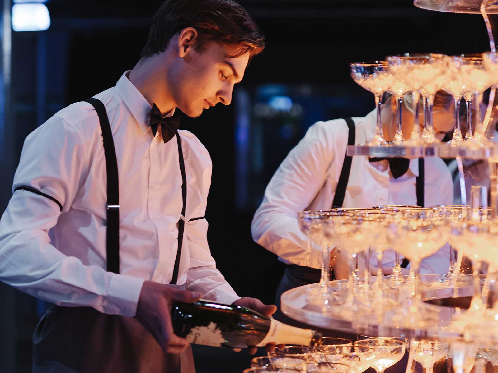 Organise a corporate event at Oceandiva with a campagne tower