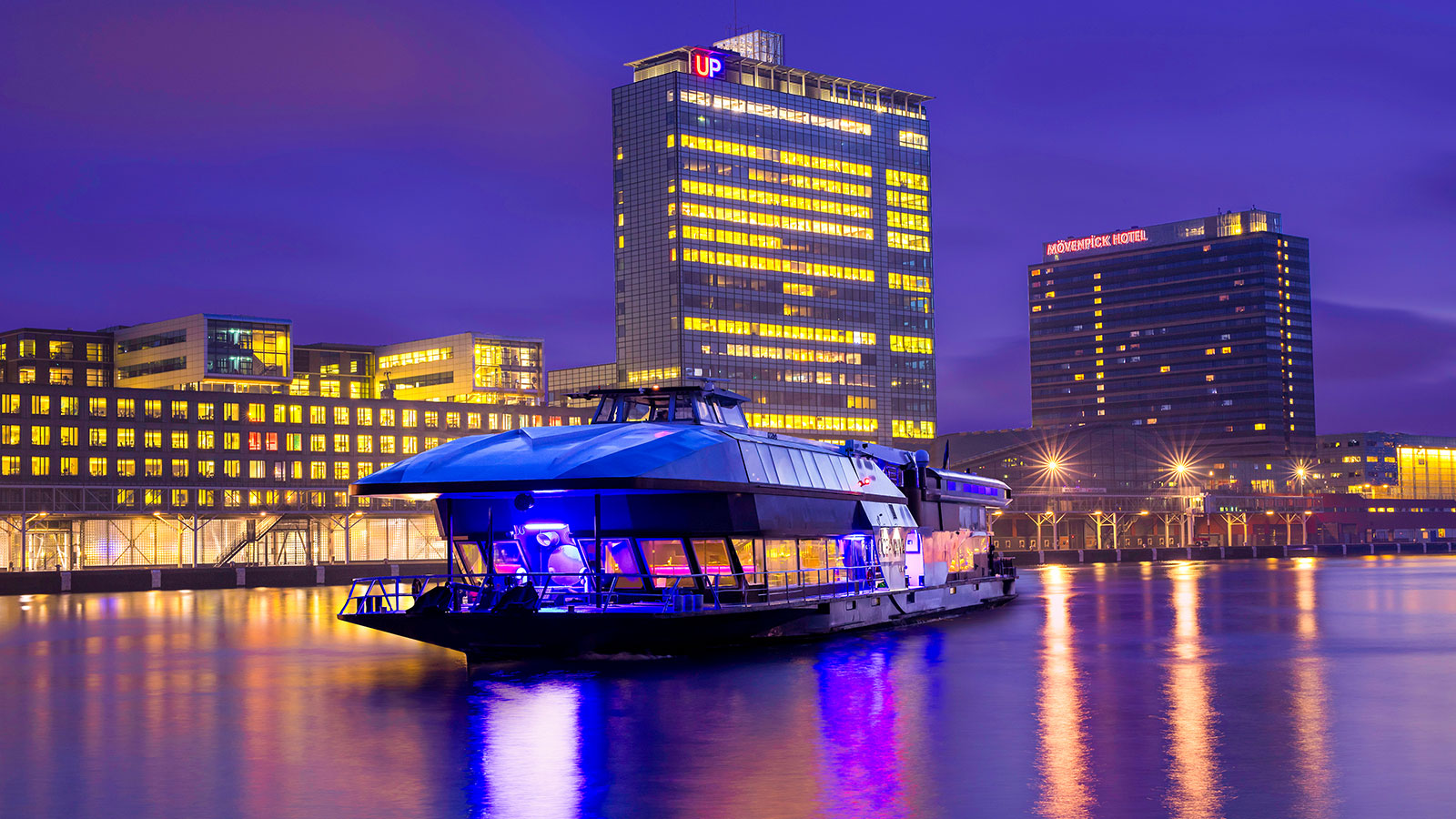 Oceandiva in the heart of the city explanation